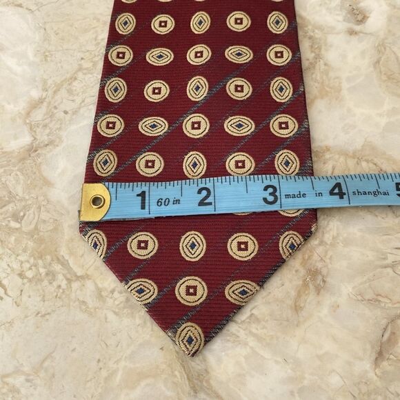 Authentic Burberrys of London 100% Silk Tie - Picture 8 of 8